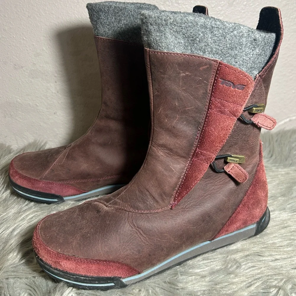 Teva Haley WP Boot Women's Burgundy Gray Boots Size 8